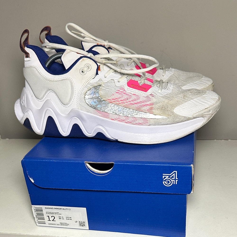 Nike Giannis Immortality 2 White and Pink basketball Athletic Shoes with box